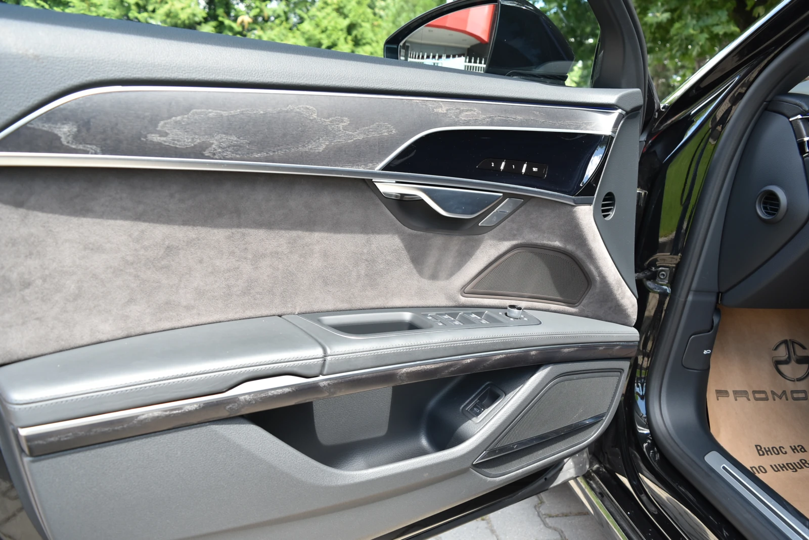 Audi A8 60 TDI lang Laser* OLED* B&O 3D*  Massage*  360 , снимка 12 - Автомобили и джипове - 56327740
