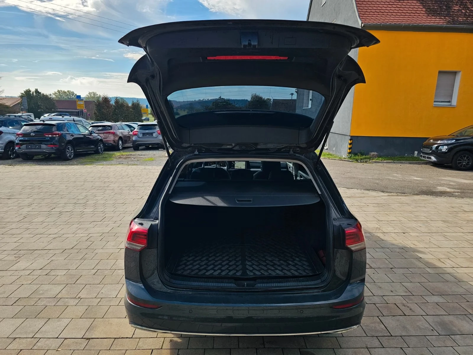 VW Golf Памет, Масаж, Style, снимка 13 - Автомобили и джипове - 56644113