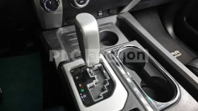 Toyota Tundra 5.7i Limited 51000km!Реална обява, снимка 7