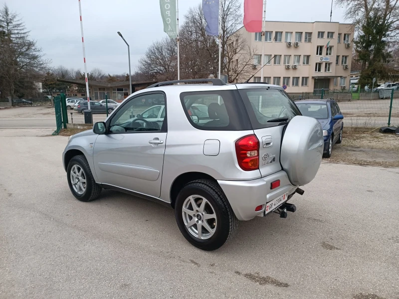 Toyota Rav4 2.0i-150кс-ШВЕЙЦАРИЯ-4Х4-РЪЧКА-FACELIFT, снимка 5 - Автомобили и джипове - 48349152