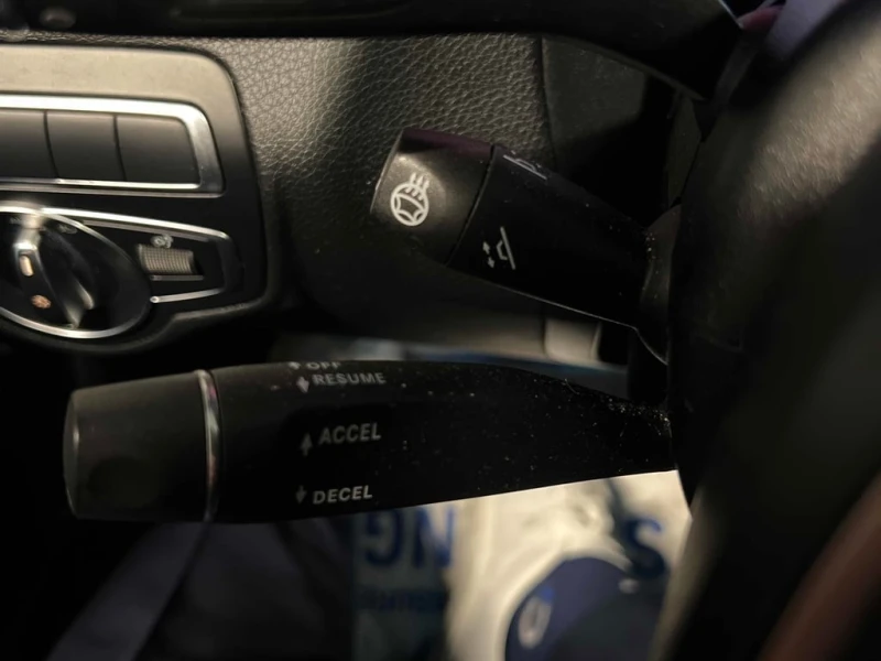 Mercedes-Benz GLC 300 2018 * CARFAX * БЕЗ ПЪРВОНАЧАЛНА ВНОСКА, снимка 11 - Автомобили и джипове - 52932530