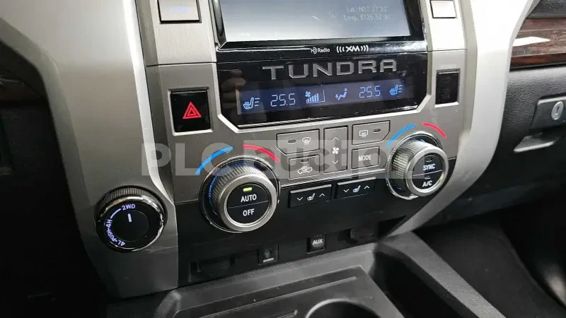 Toyota Tundra 5.7i Limited 51000km!Реална обява, снимка 14 - Автомобили и джипове - 54531347