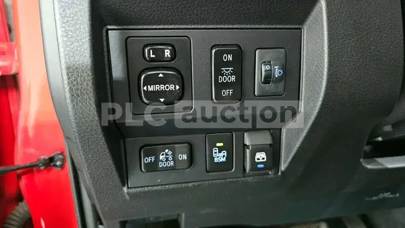 Toyota Tundra 5.7i Limited 51000km!Реална обява, снимка 12 - Автомобили и джипове - 54531347