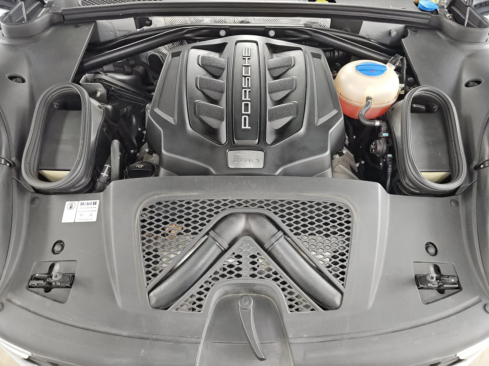 Porsche Macan   | Mobile.bg   15