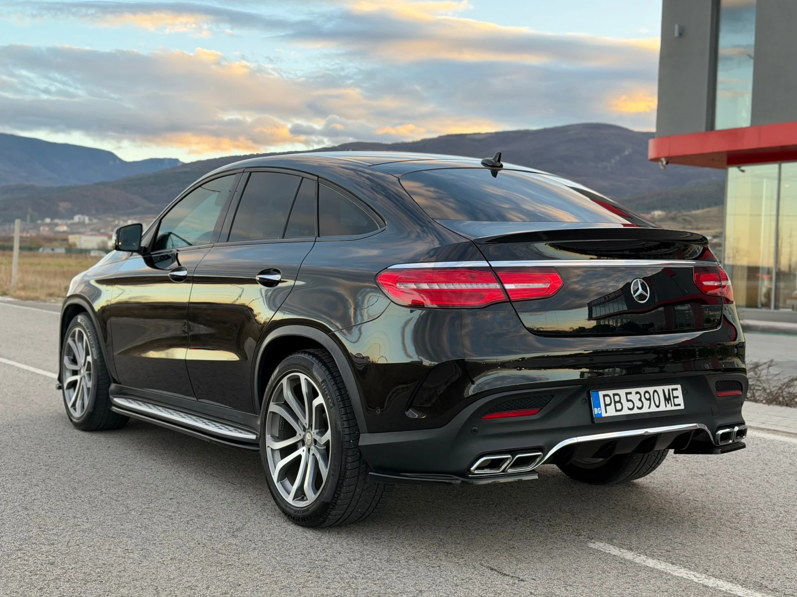 Mercedes-Benz GLE 400  - изображение 8