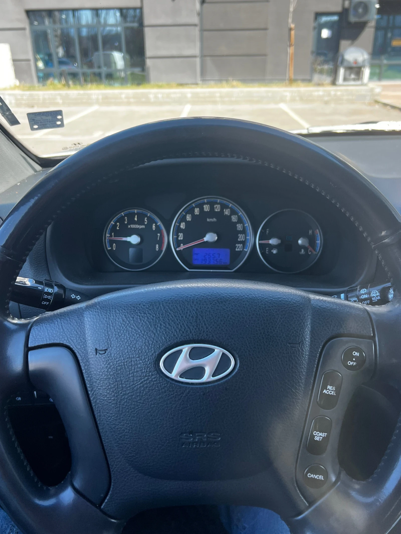 Hyundai Santa fe 2.7 4x4 газов инжекцион, снимка 5 - Автомобили и джипове - 53894832