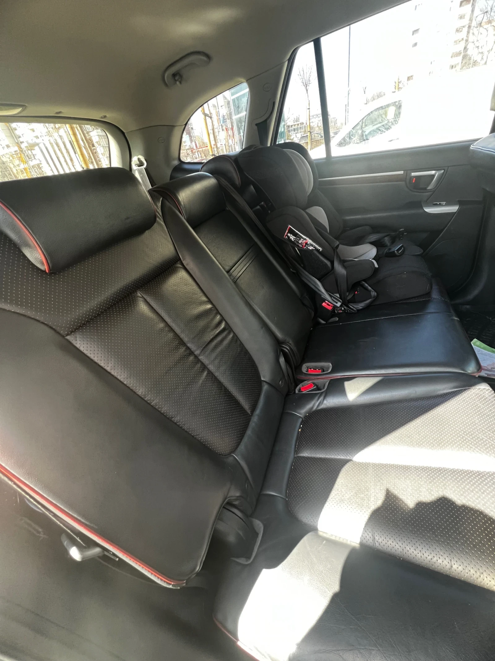 Hyundai Santa fe 2.7 4x4 газов инжекцион, снимка 7 - Автомобили и джипове - 53894832