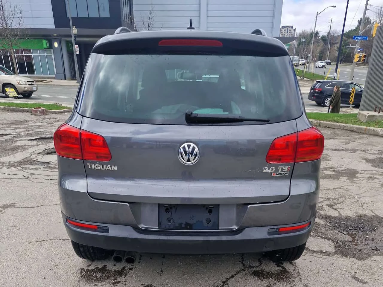 VW Tiguan * 4MOTION 4dr Auto * PANO* KEYLESS* ПОДГРЕВ* , снимка 4 - Автомобили и джипове - 54238258