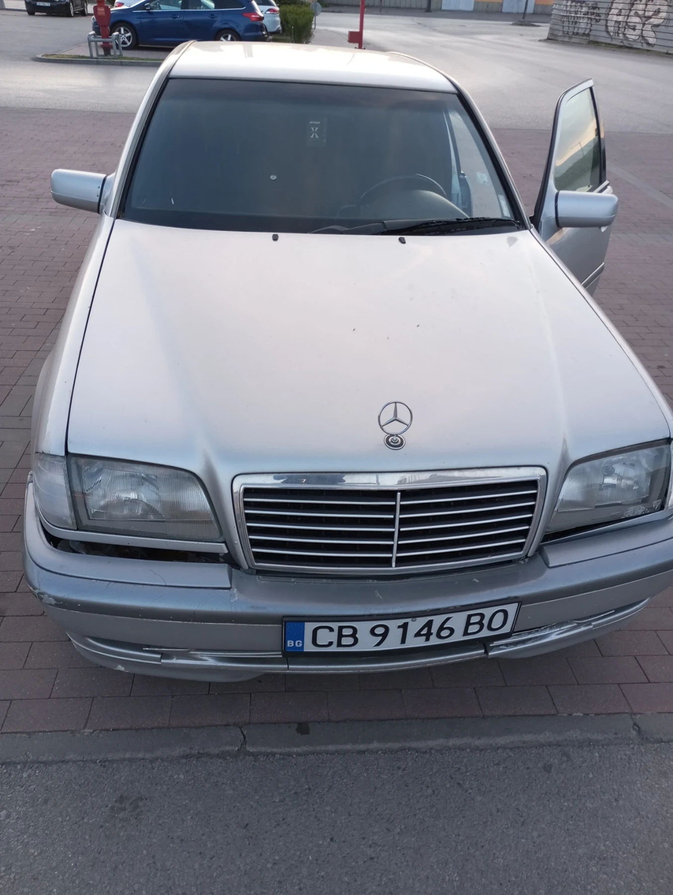 Mercedes-Benz 250