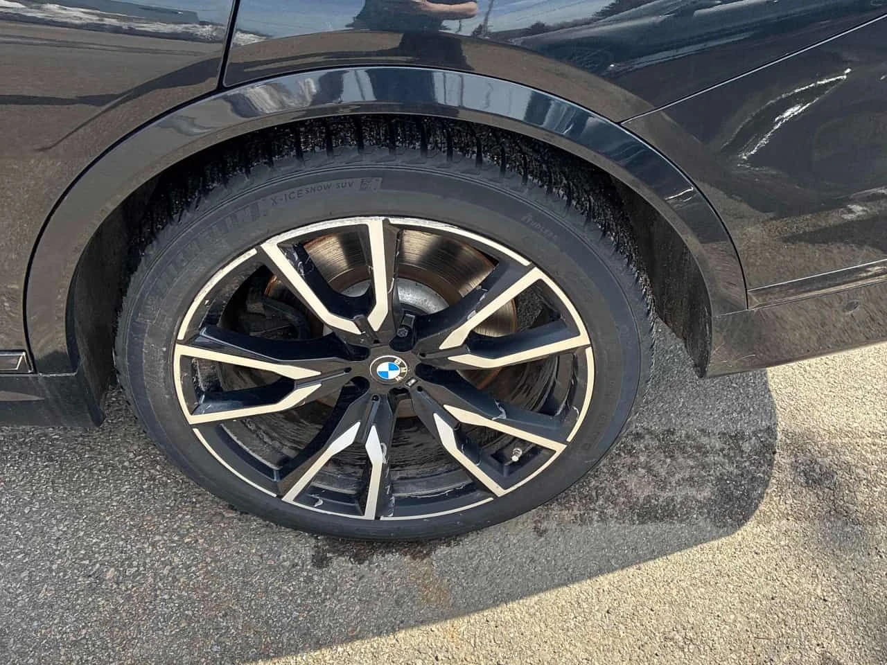 BMW X7 * M50i * ПРЕДСТАВИТЕЛСТВО * ДИСТРОНИК * 360, снимка 15 - Автомобили и джипове - 54684095