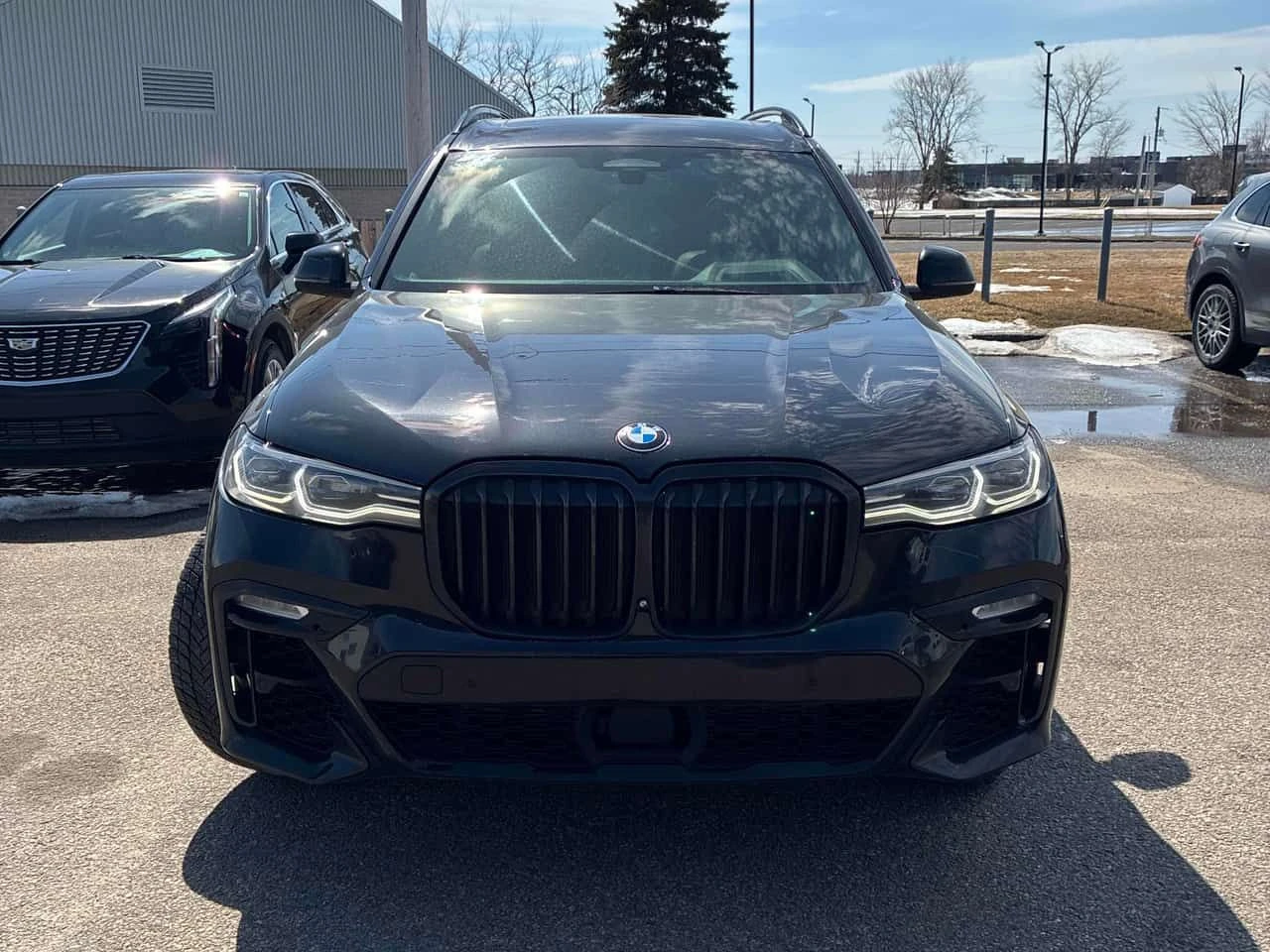 BMW X7 * M50i * ПРЕДСТАВИТЕЛСТВО * ДИСТРОНИК * 360, снимка 6 - Автомобили и джипове - 54684095