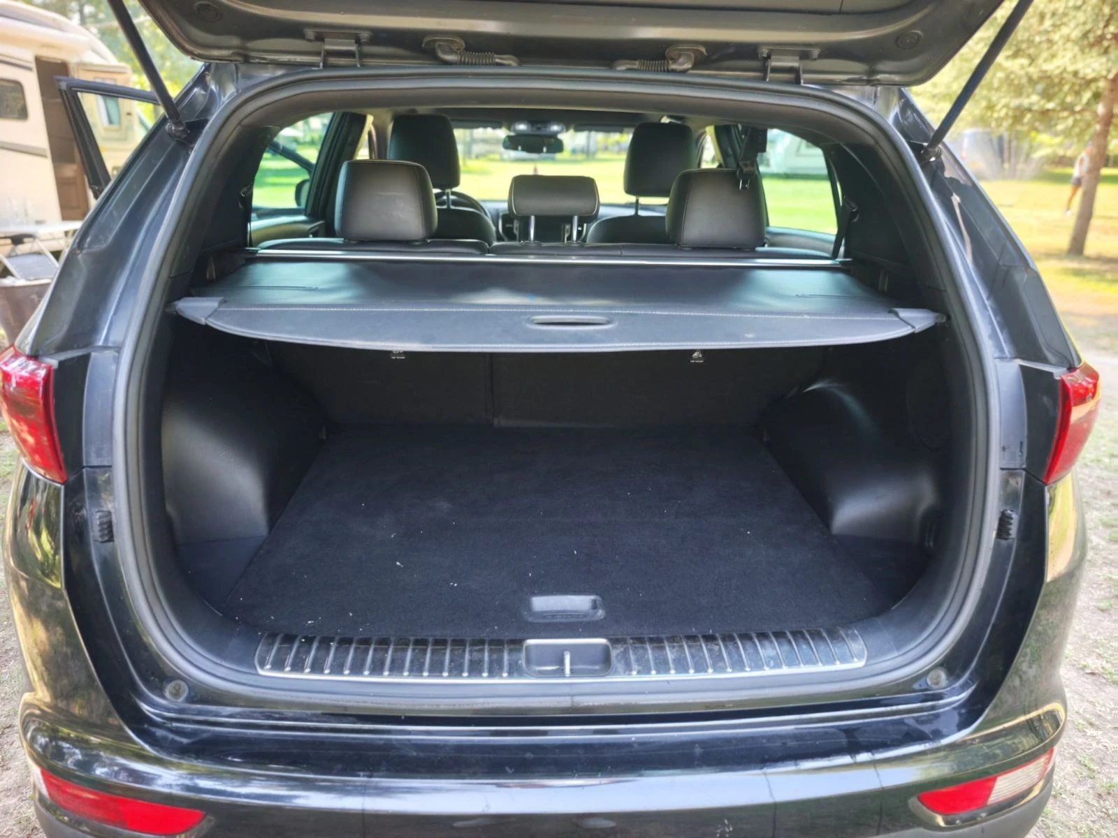 Kia Sportage, снимка 8 - Автомобили и джипове - 55622487