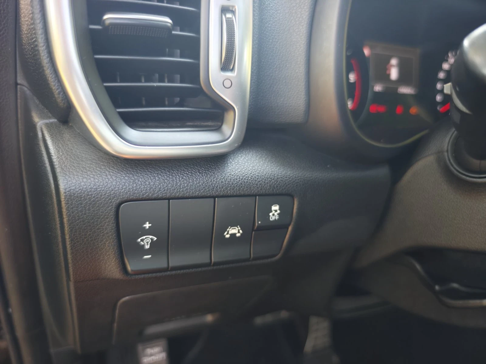 Kia Sportage, снимка 12 - Автомобили и джипове - 55622487