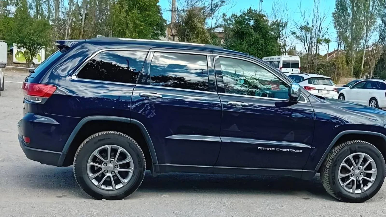 Jeep Cherokee, снимка 5 - Автомобили и джипове - 55891558