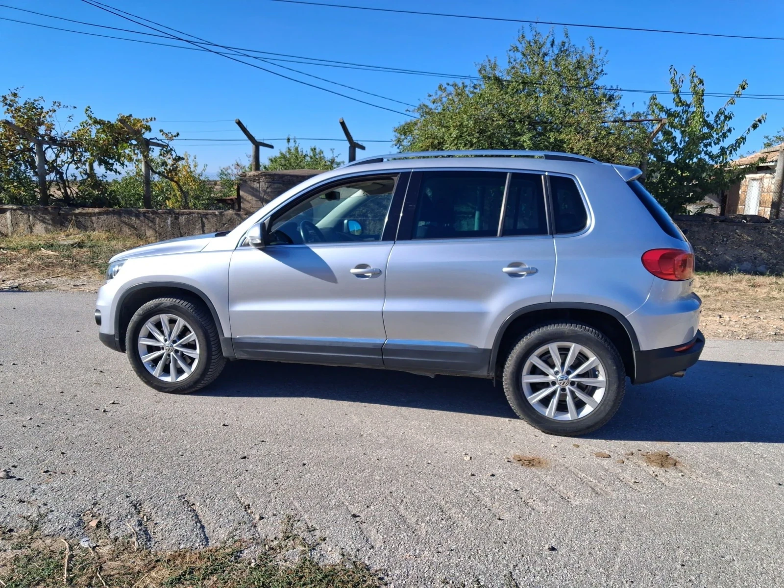 VW Tiguan 2.0TDI 7DSG 4MOTION, снимка 4 - Автомобили и джипове - 56344003