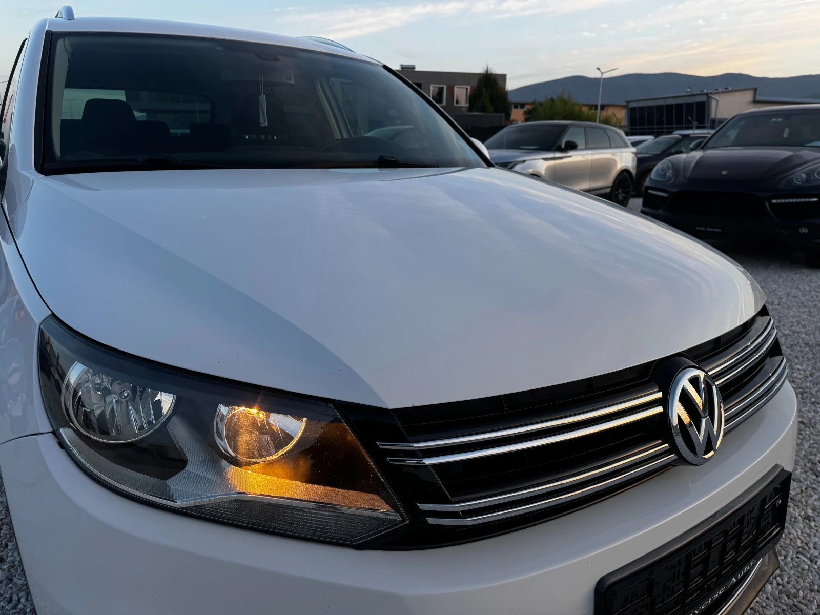 VW Tiguan 2.0D 4-MOTION 164000KM, снимка 17 - Автомобили и джипове - 56437575