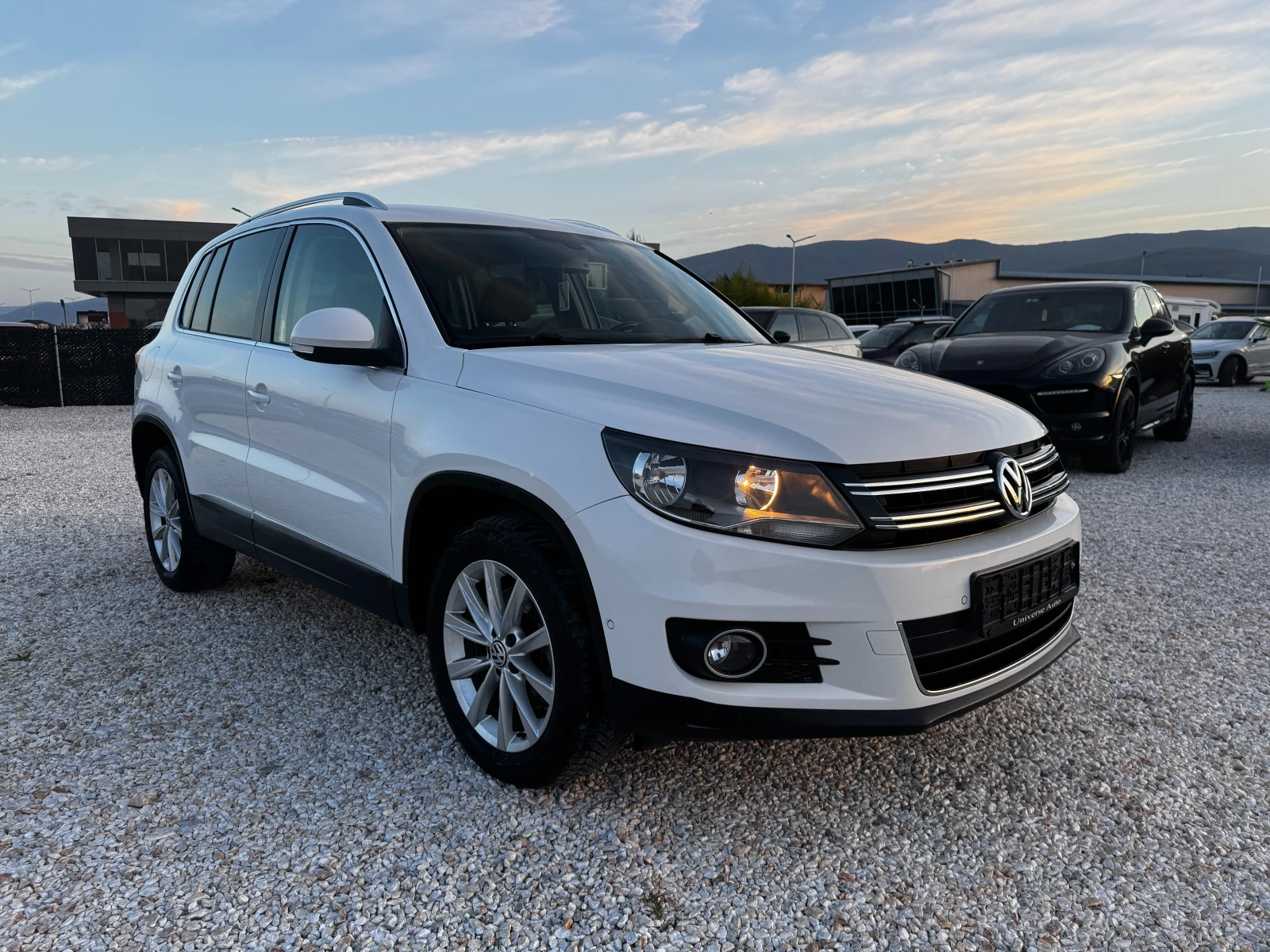 VW Tiguan 2.0D 4-MOTION 164000KM, снимка 3 - Автомобили и джипове - 56437575