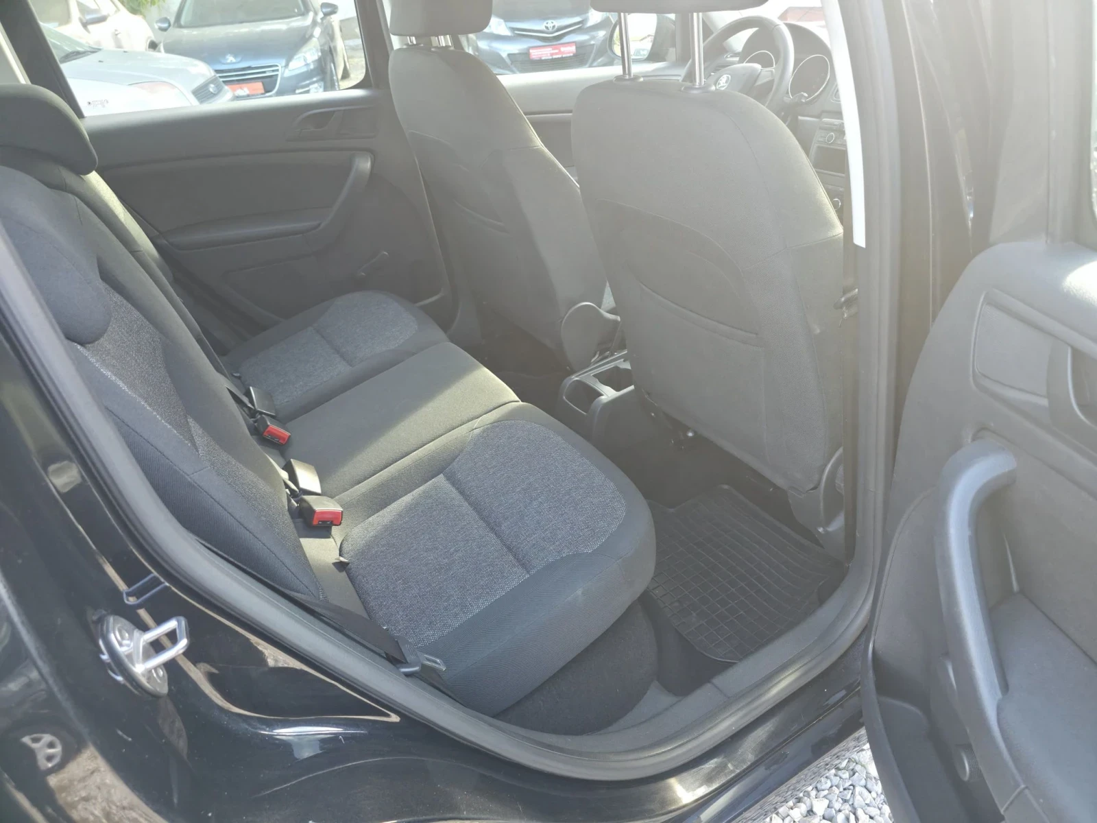 Skoda Yeti, снимка 16 - Автомобили и джипове - 56464809