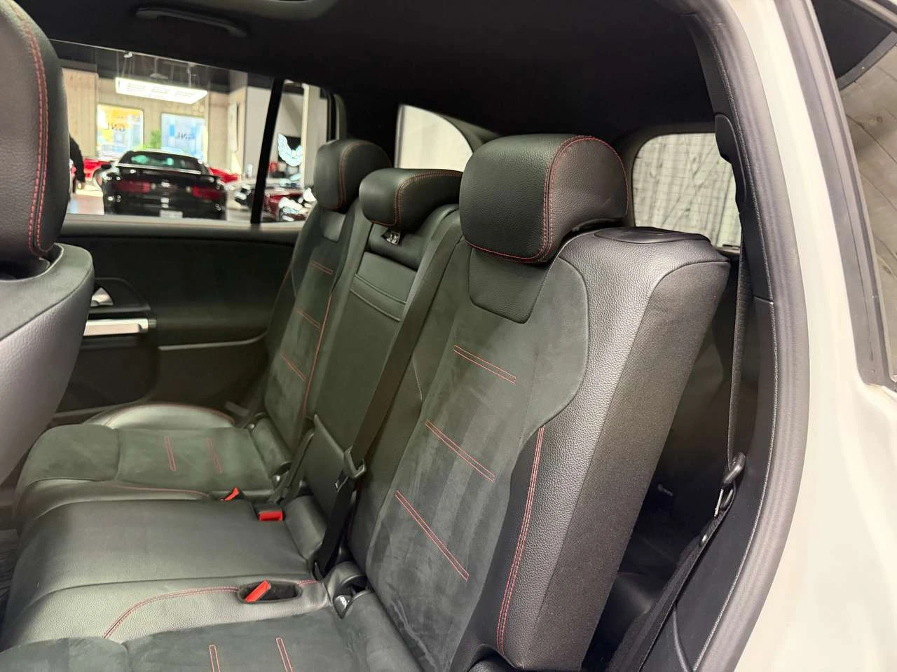 Mercedes-Benz GLB 250 250 4MATIC, снимка 17 - Автомобили и джипове - 56678607