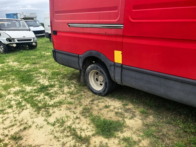 Iveco Daily 2.3MPI, снимка 17 - Бусове и автобуси - 51558867