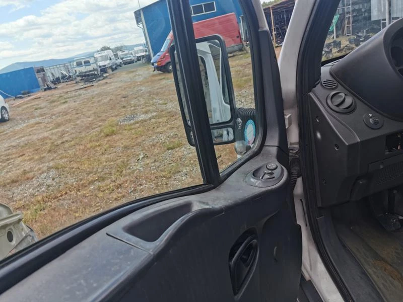 Iveco Daily 2.3MPI, снимка 4 - Бусове и автобуси - 47183846