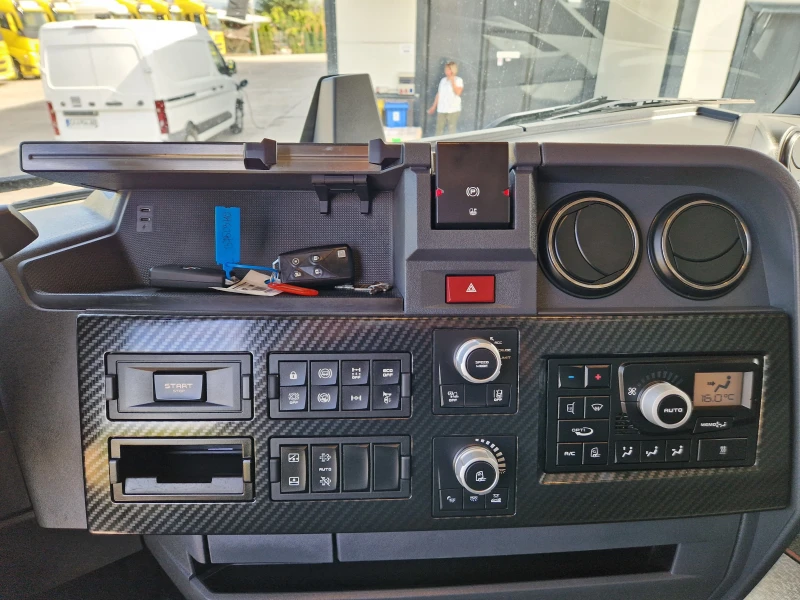 Renault T 520| 1Г. ГАРАНЦИЯ| ЛИЗИНГ НА НОВИ ФИРМИ, снимка 11 - Камиони - 51215357