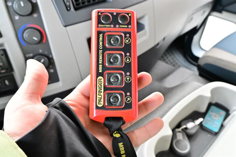 Volvo FE 320 Теглич, Падащ Борд, снимка 16 - Камиони - 52454743