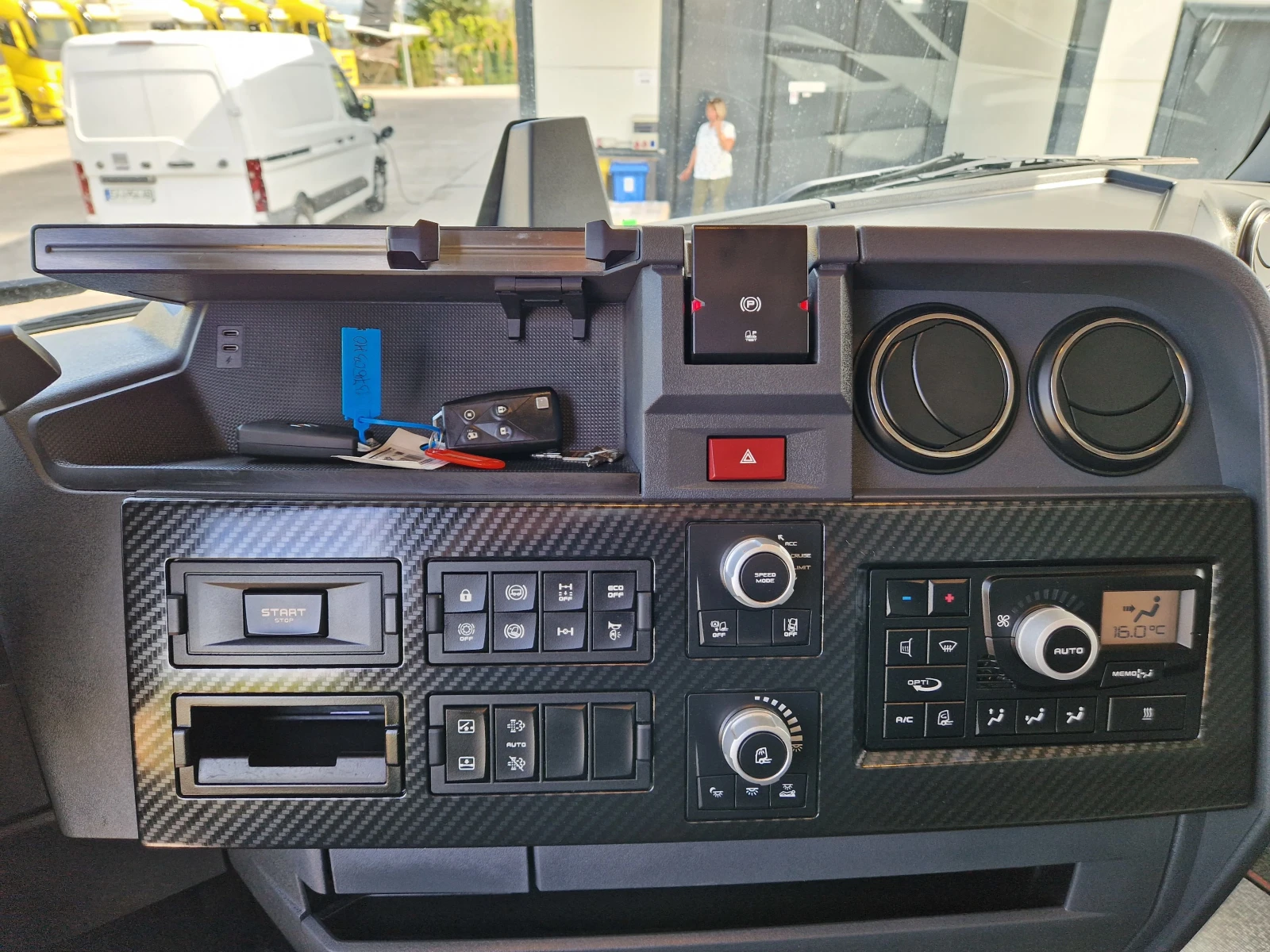 Renault T 520| 1. |     | Mobile.bg   11