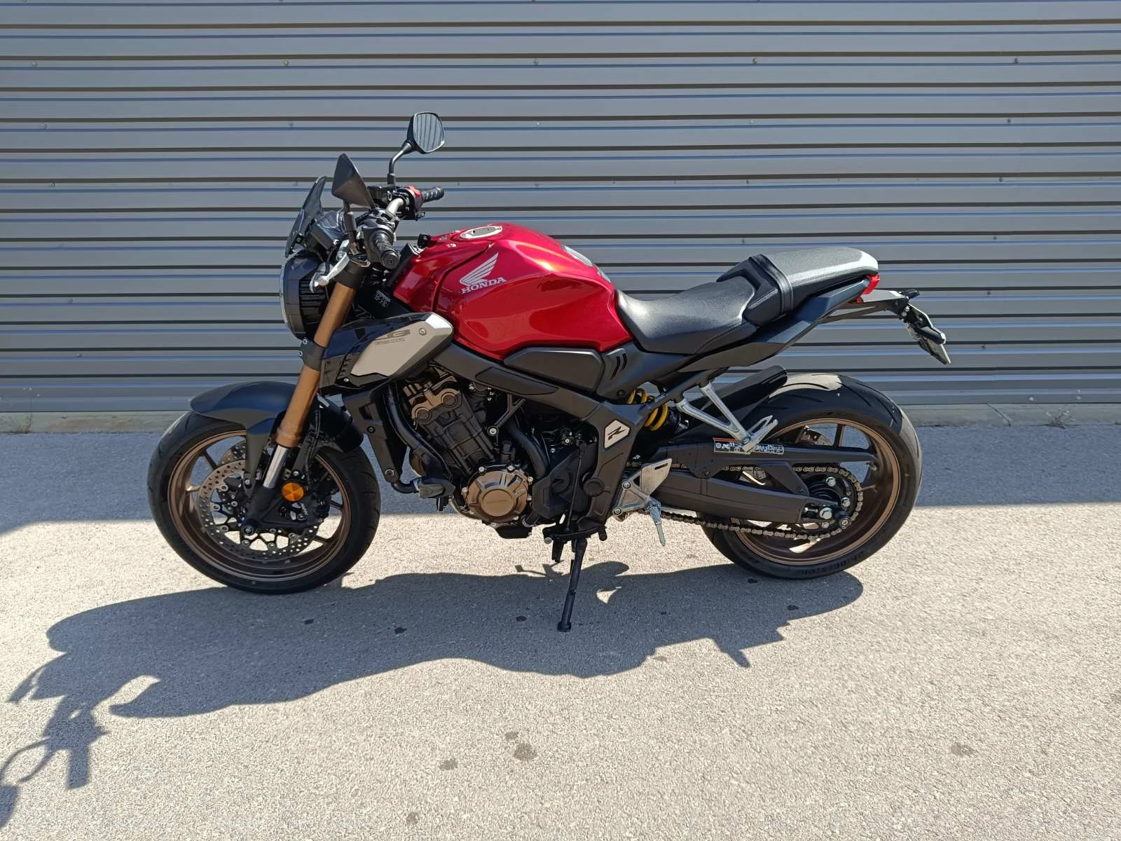 Honda Cb CB650R - изображение 4