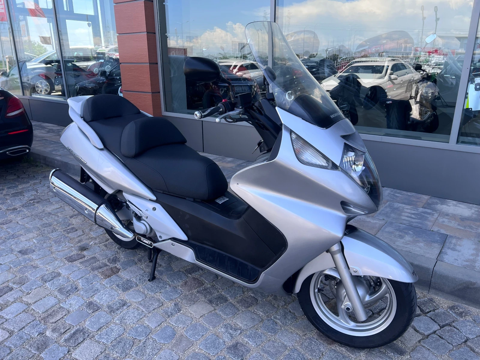 Honda Silver Wing 600i, снимка 2 - Мотоциклети и мототехника - 54955574