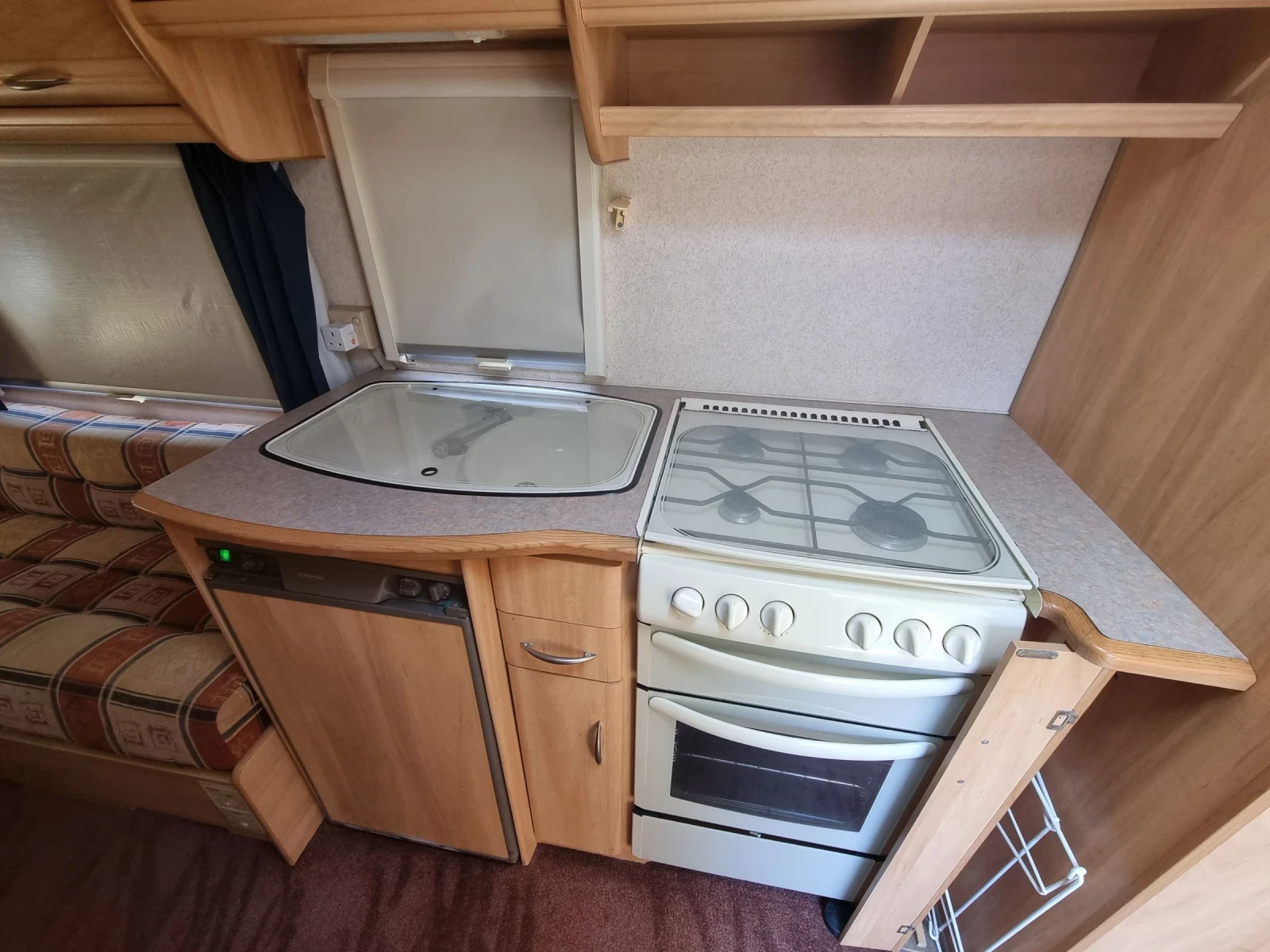  STERLING EUROPA 460 | Mobile.bg   12