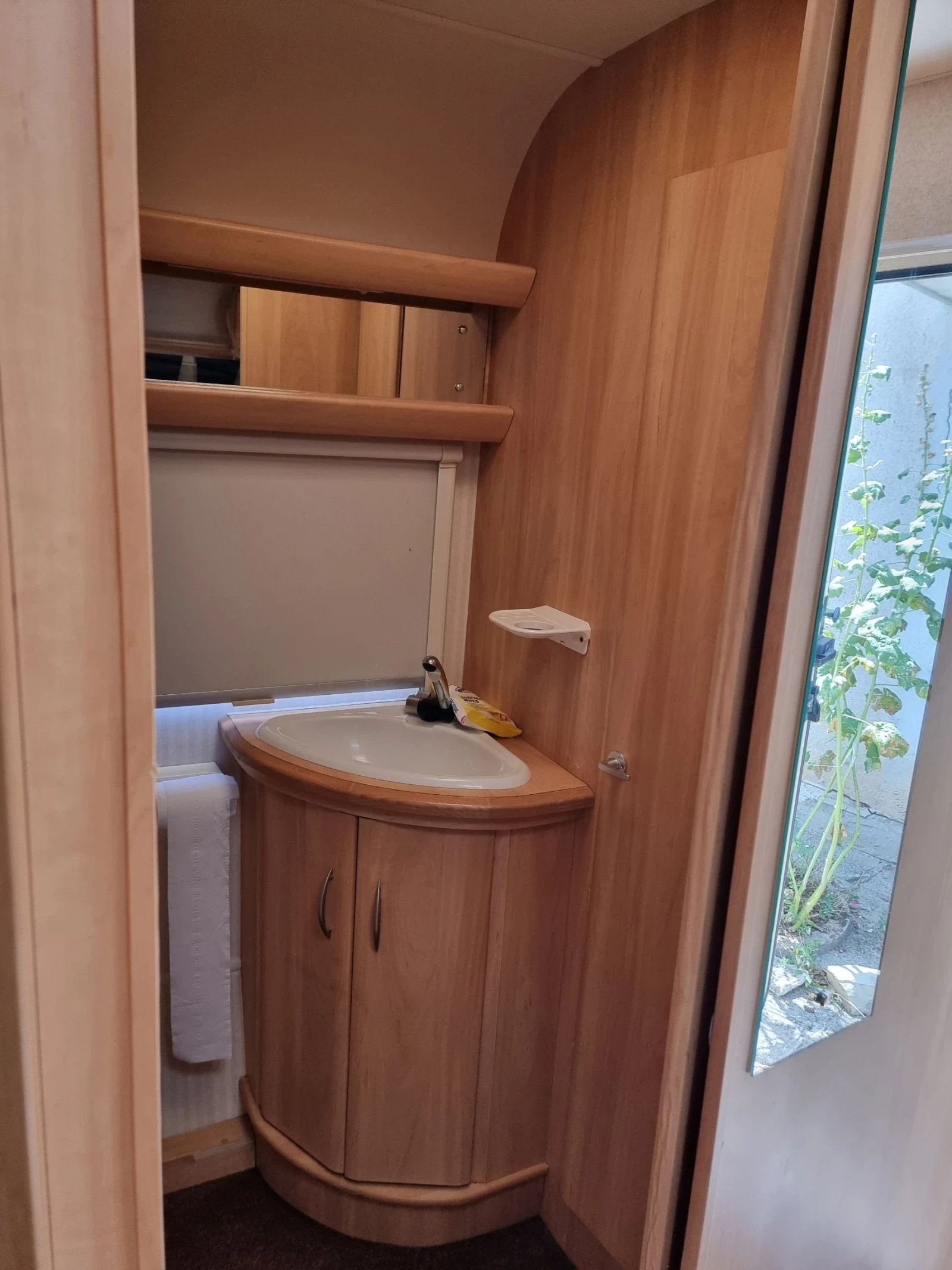  STERLING EUROPA 460 | Mobile.bg   14