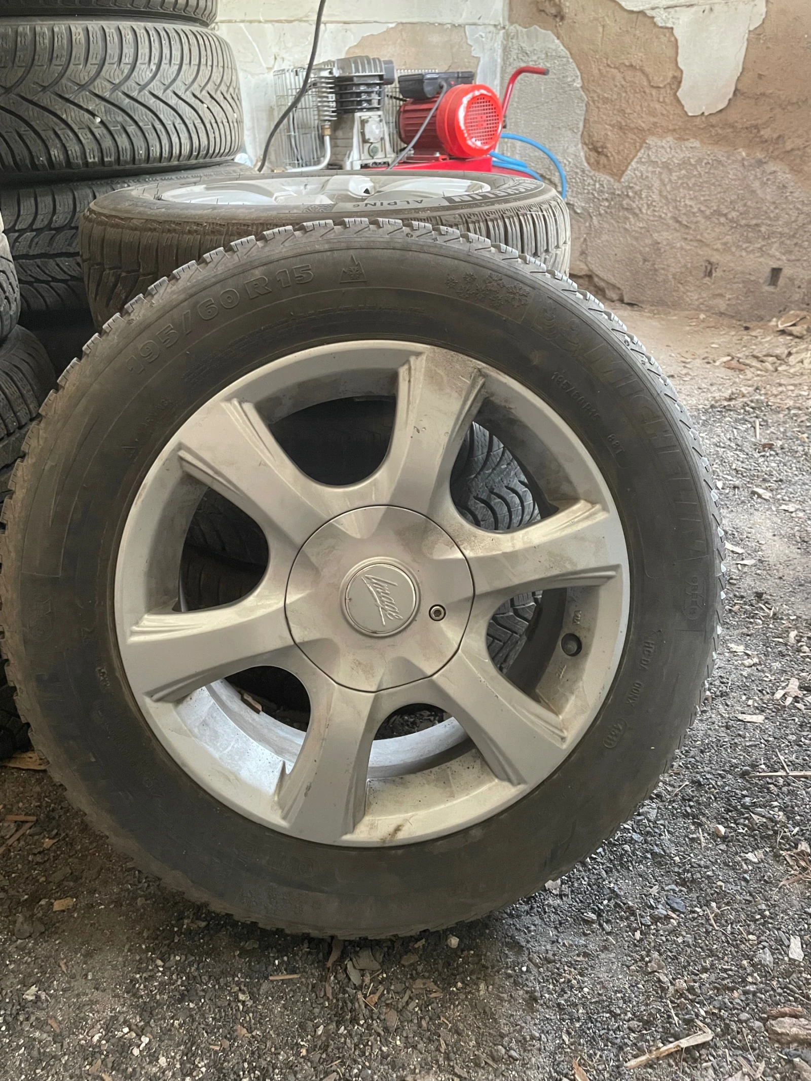    195/60R15  Volvo V70 | Mobile.bg   2