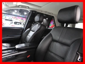 Mercedes-Benz ML 550 4MATIC* BLIND SPOT* KEYLESS* SUNROOF* REVERSE CAM*, снимка 14