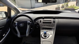 Toyota Prius Нов внос от Италия, снимка 8