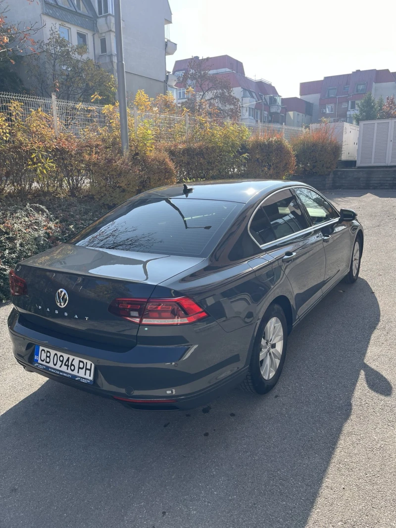 VW Passat 1.5TSI Business КАТО НОВ, снимка 3 - Автомобили и джипове - 47785747