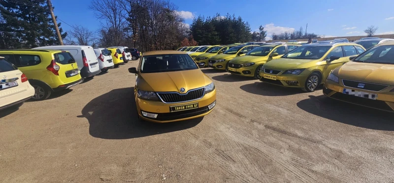 Skoda Rapid 11.2017г.-ГОТОВ ЗА ТАКСИ, снимка 2 - Автомобили и джипове - 49460455