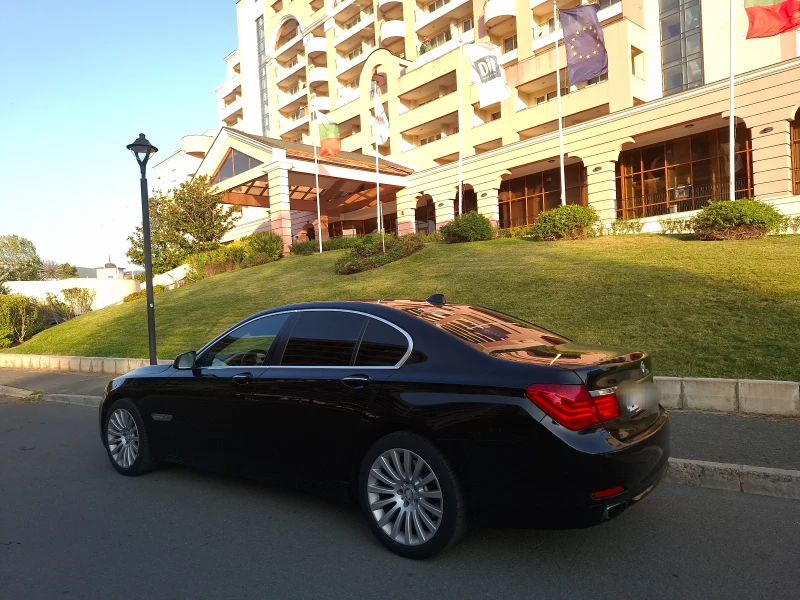 BMW 740 Xdrive Individual, снимка 2 - Автомобили и джипове - 52645672