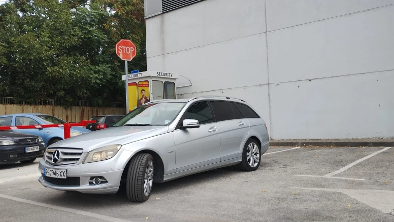 Mercedes-Benz C 220 2.2, снимка 2 - Автомобили и джипове - 52503447