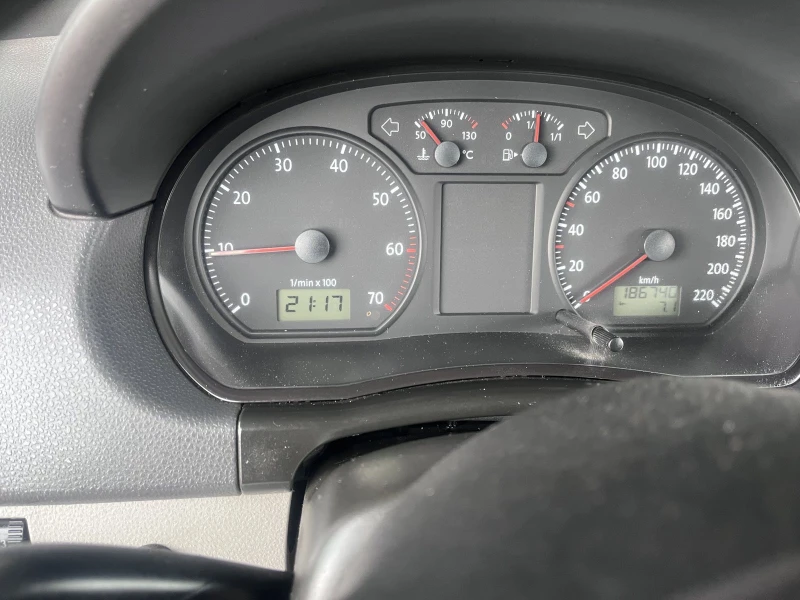 VW Polo 1.4, снимка 8 - Автомобили и джипове - 52380914