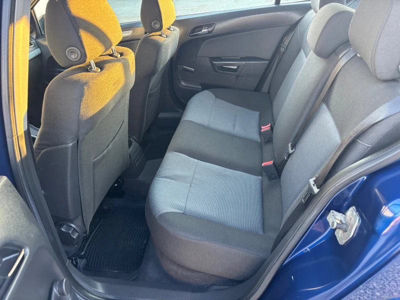 Opel Astra 1.7TDI Топ състояние Възможен бартер , снимка 9 - Автомобили и джипове - 52416800