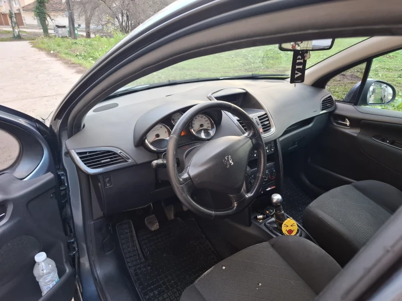 Peugeot 207 1.6 hdi, снимка 10 - Автомобили и джипове - 52830095