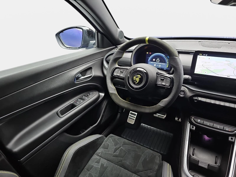 Abarth 600 e SCORPIONISSIMA LED CAMERA , снимка 10 - Автомобили и джипове - 52831230