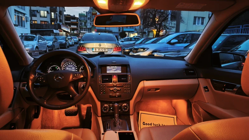 Mercedes-Benz C 220 CDI, снимка 12 - Автомобили и джипове - 53264151