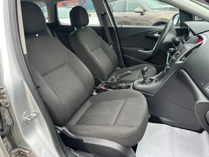 Opel Astra  1.7 CDTI 6ck 110kc Sports Tоurer , снимка 12 - Автомобили и джипове - 53413755