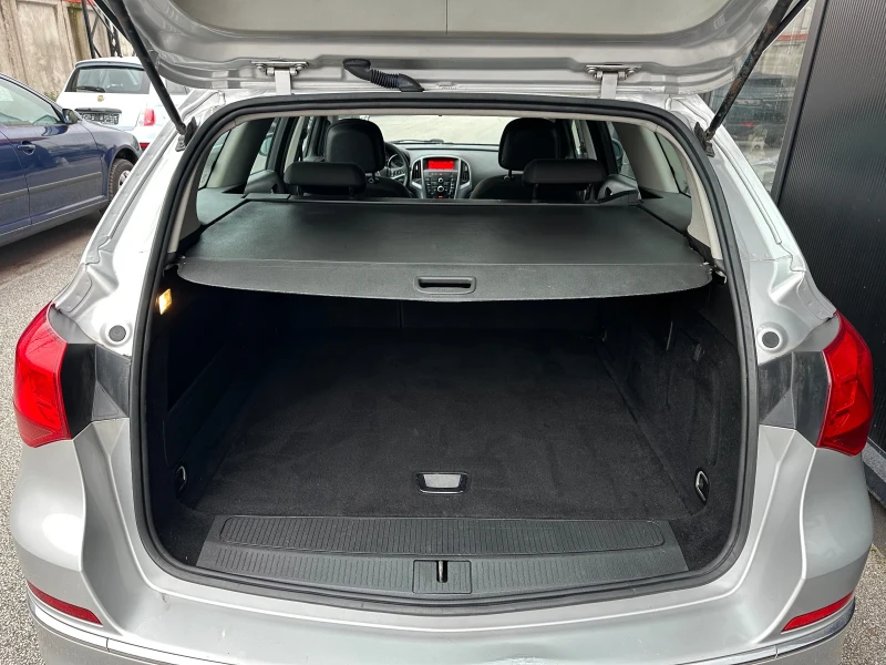 Opel Astra  1.7 CDTI 6ck 110kc Sports Tоurer , снимка 15 - Автомобили и джипове - 53413755
