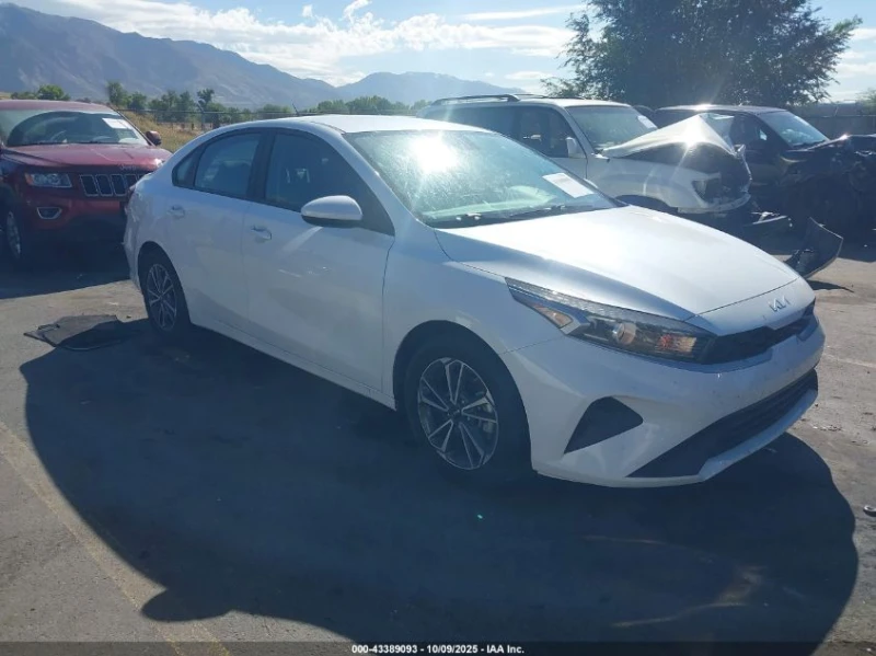 Kia Forte 2.0L I-4 DOHC, VVT, 147HP Front Wheel Drive - 24200 лв. / 12373.26 € - 91680340 1