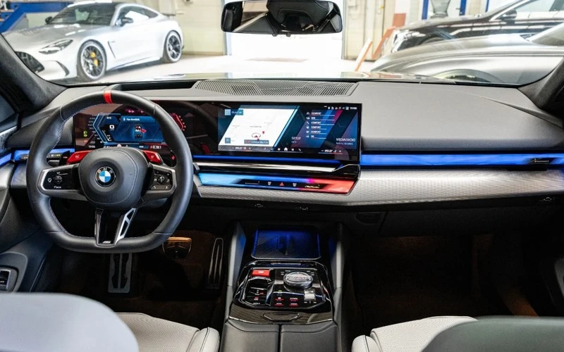 BMW M5, снимка 8 - Автомобили и джипове - 55251172