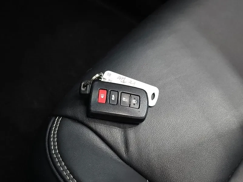 Toyota Camry HYBRID XLE | Mobile.bg � ����������� 17