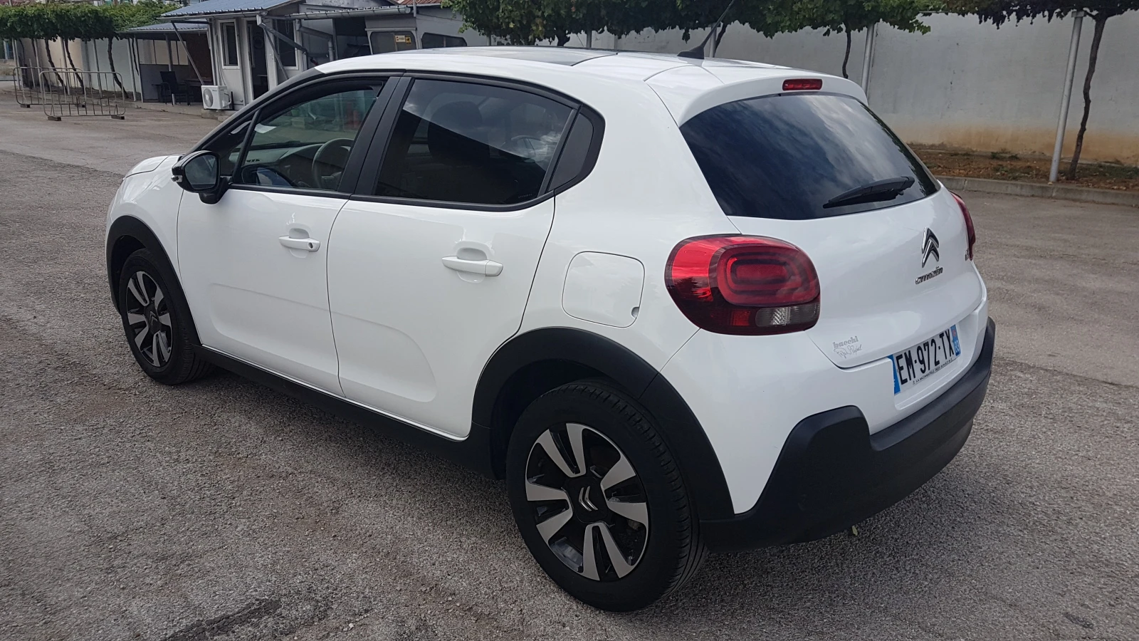 Citroen C3 1.2i PURETECH 110кс - изображение 7